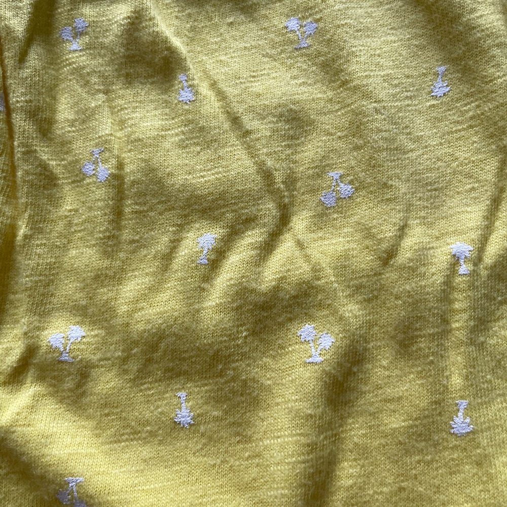 4/$15🌸 Yellow Kids Ruffle Top - Picture 3 of 3